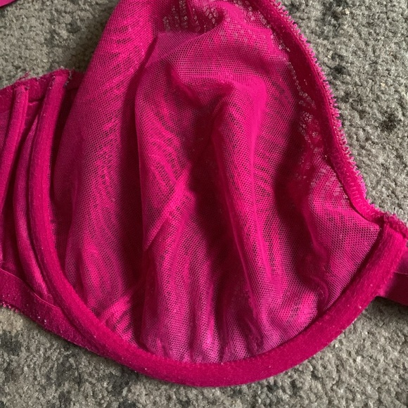 Victoria’s Secret Pink Underwire Bralette with minor imperfections 38DD - Picture 5 of 5